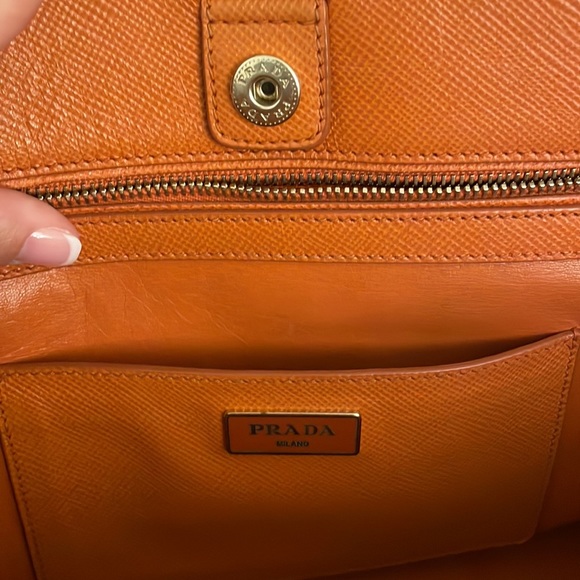 Authentic Prada Saffiano Cuir Large Double-Zip Tote Bag, Orange - Picture 6 of 13